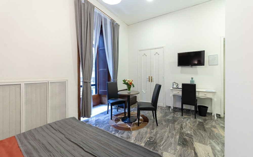 Фото Il Ventre di Napoli Broggia