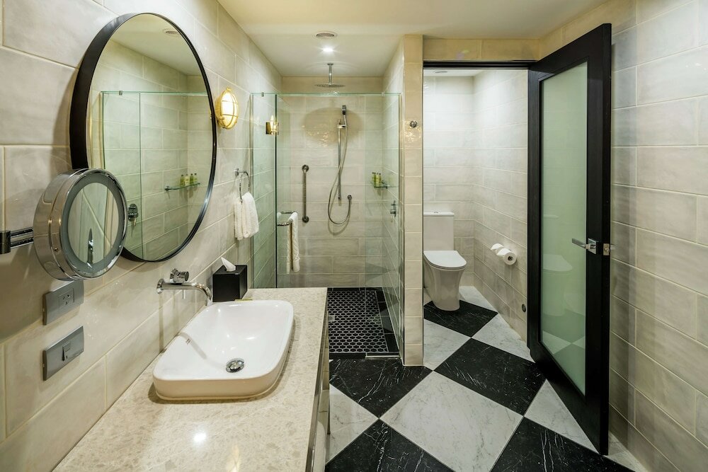 Фото Doubletree by Hilton Wellington