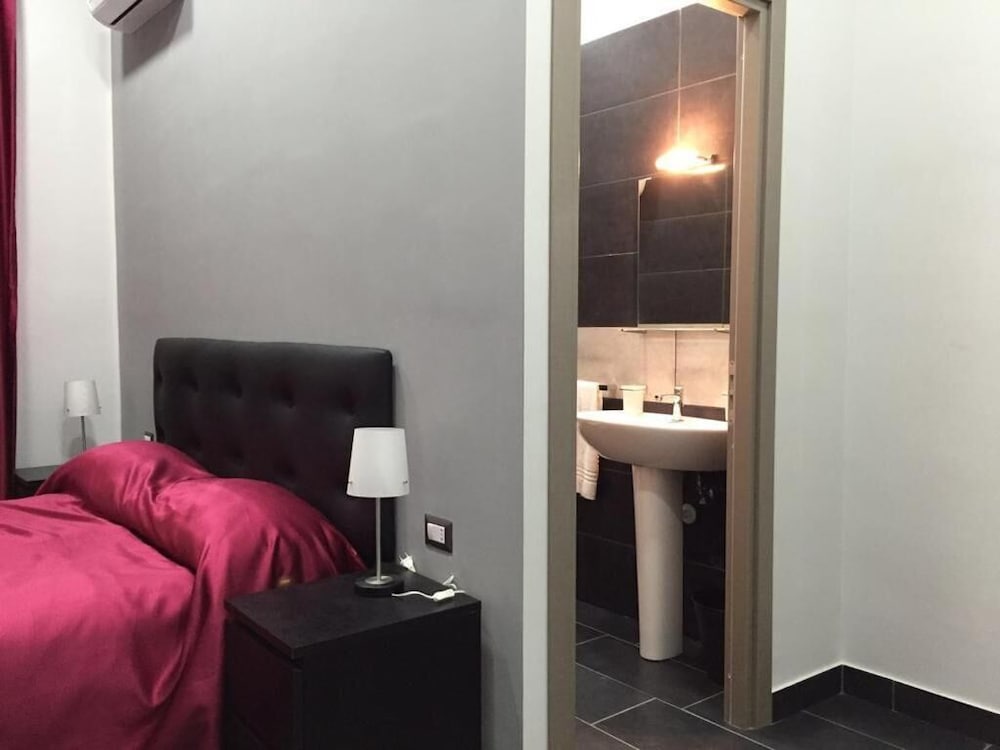 Фото B&b Napoli Binario1