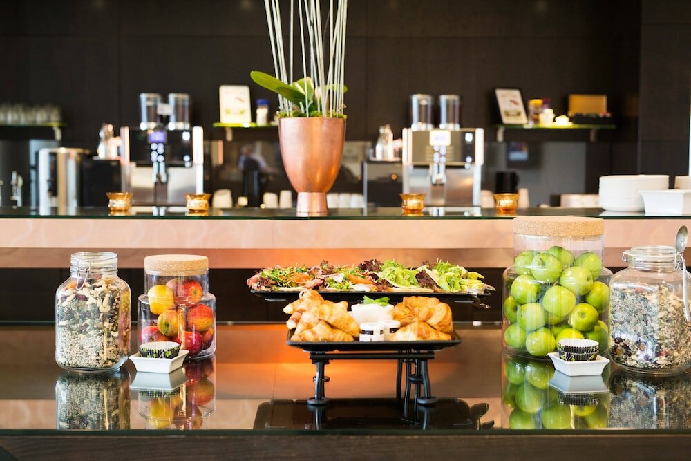 Фото Courtyard by Marriott Stockholm Kungsholmen