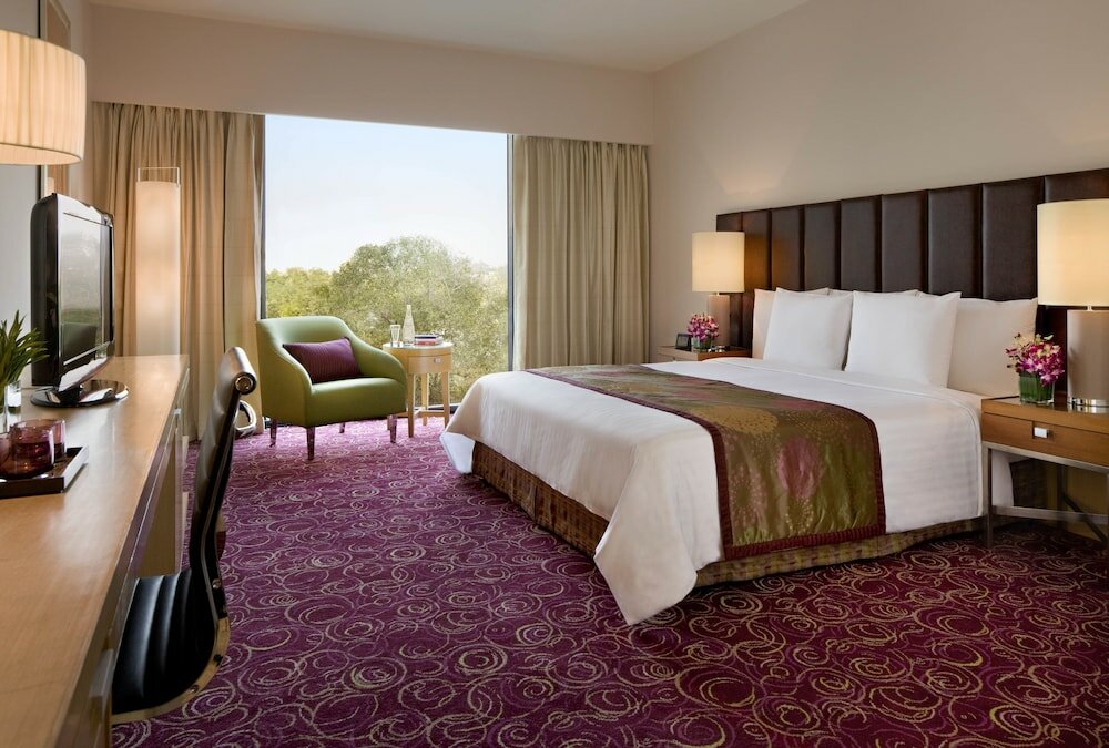 Фото Courtyard Hyderabad by Marriott