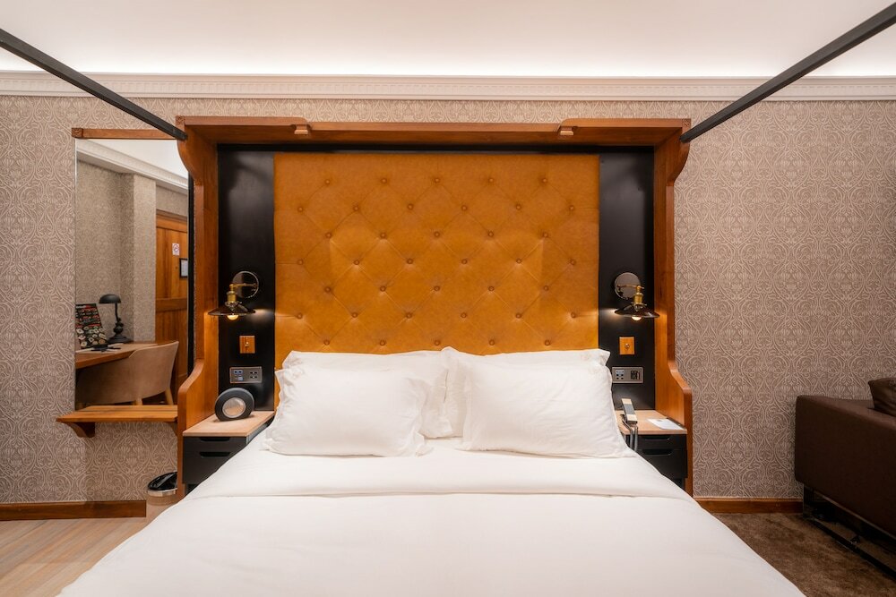 Фото The Radh Hotel