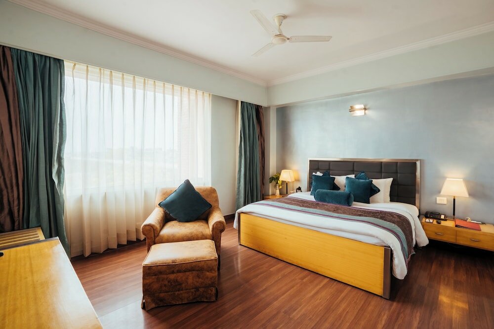 Фото The Piccadily Lucknow