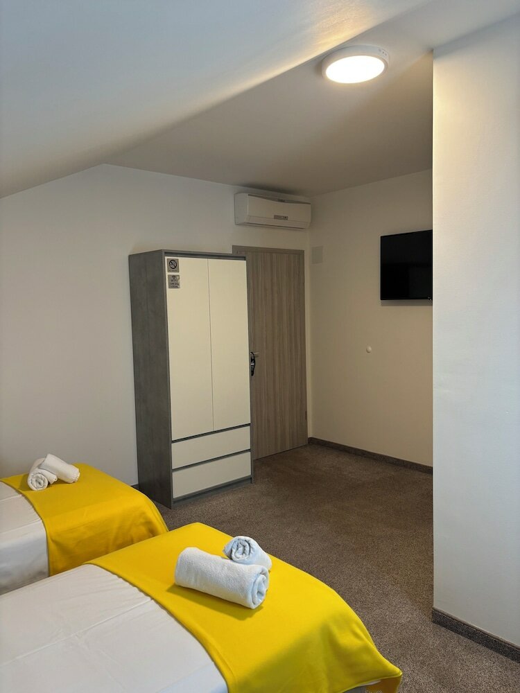 Фото Отель London Rooms Zagreb Airport