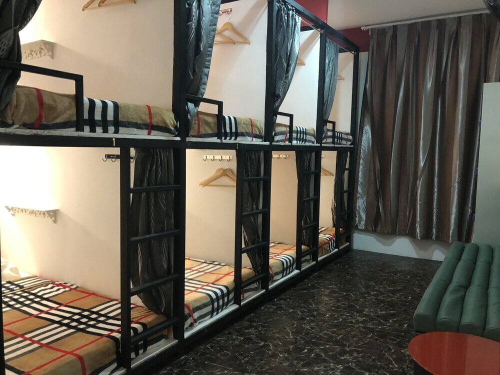 Фото Oss Backpackers Hostel