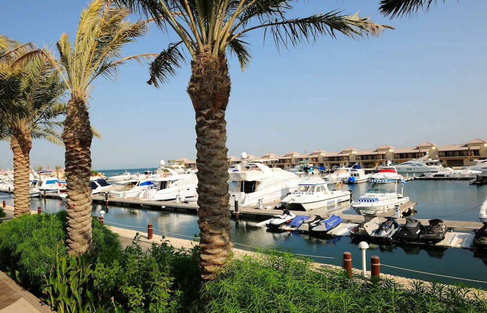 Фото Al Bander Hotel & Resort