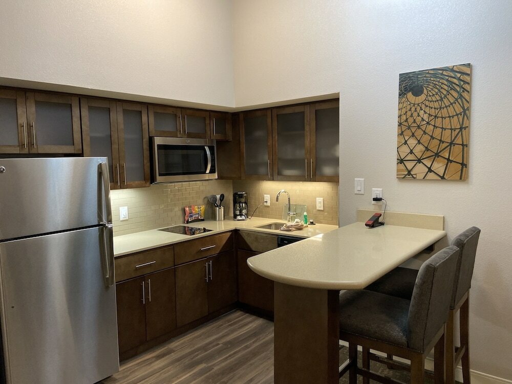 Фото Staybridge Suites Denton, an Ihg Hotel