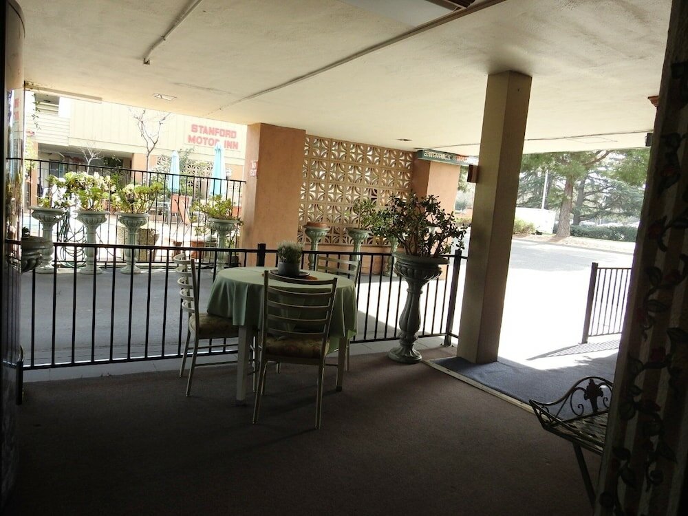 Фото Stanford Motor Inn Palo Alto