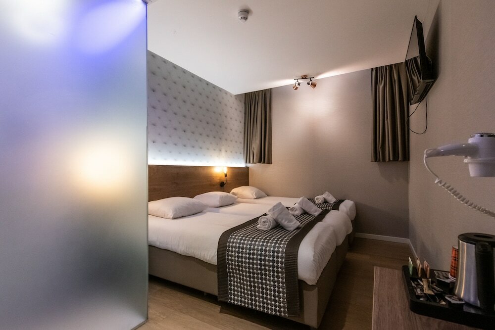 Фото Melrose Hotel