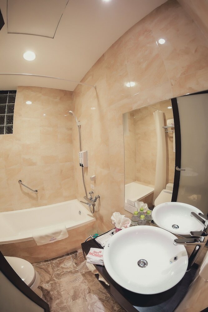 Фото Momizi Business Hotel