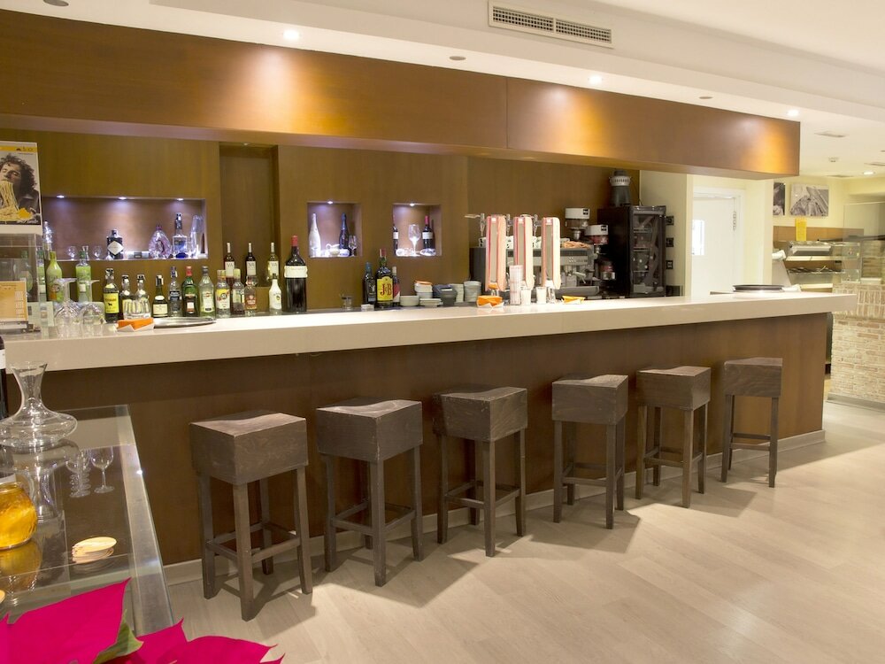 Фото Hotel Uve Alcobendas