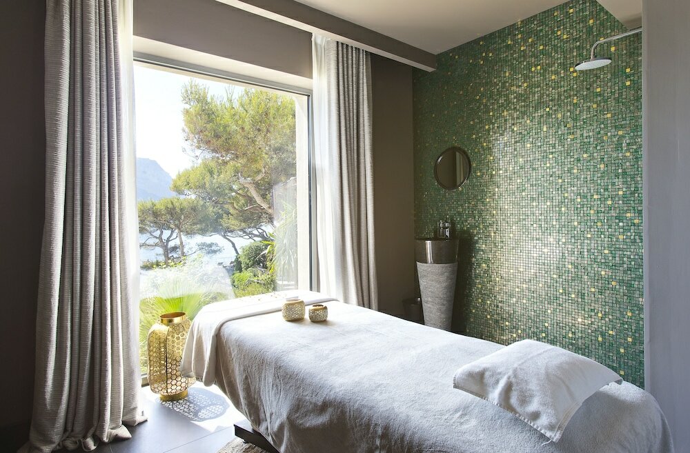 Фото Hôtel Les Roches Blanches