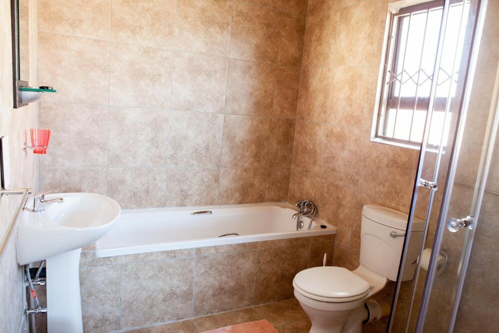 Фото Oria Guesthouse