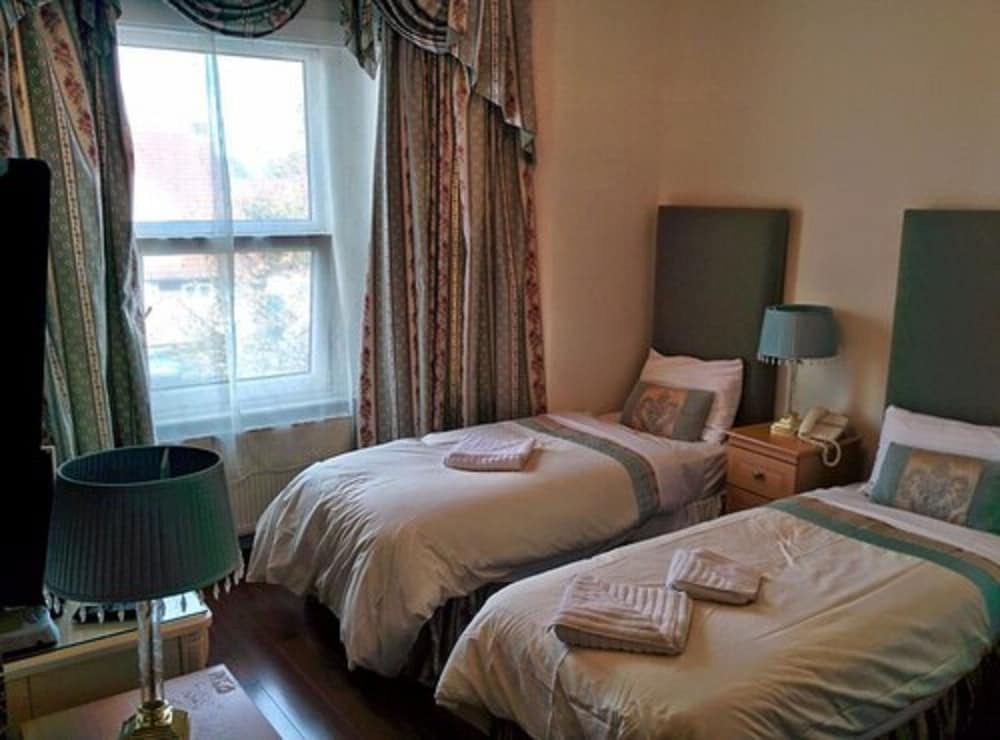 Фото Acorn Guest House