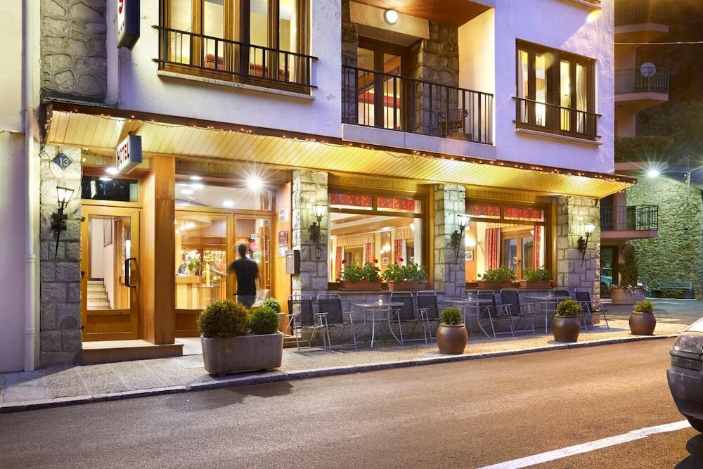 Фото Hotel Univers