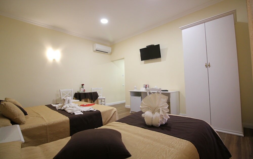 Фото Freedom Love B&b