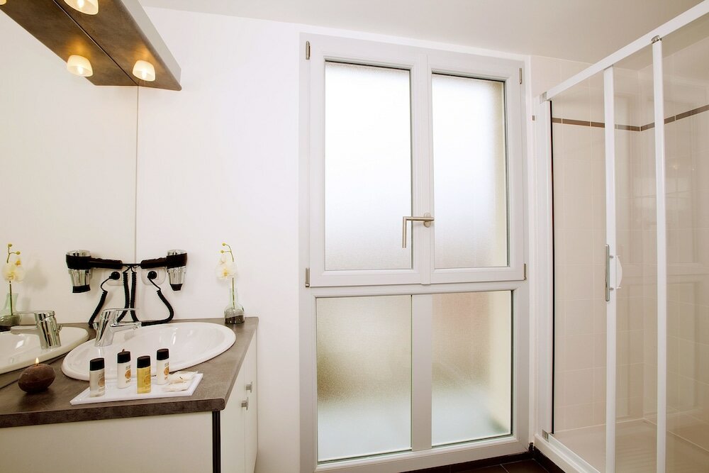 Фото Nanterre - Residhome Appart Hotel Nanterre La Défense