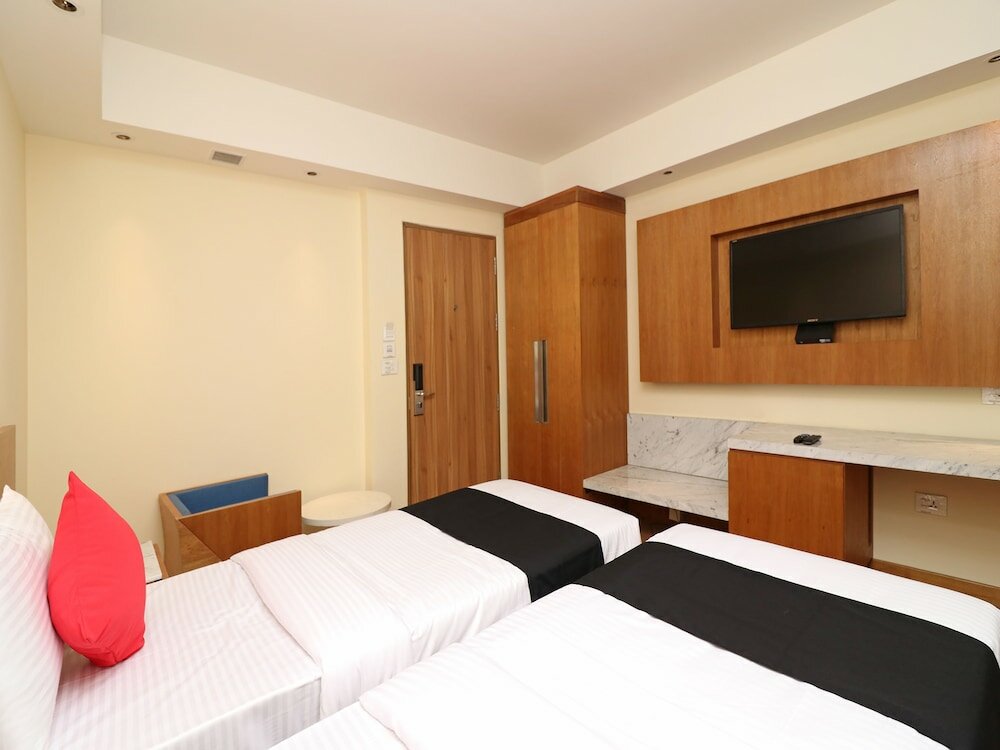 Фото The Orion Plaza