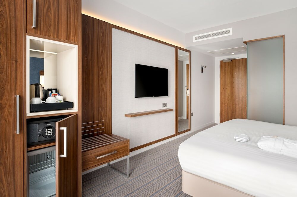 Фото Courtyard by Marriott Glasgow Airport