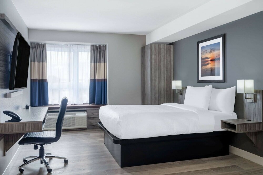 Фото Microtel Inn & Suites by Wyndham Kanata Ottawa West