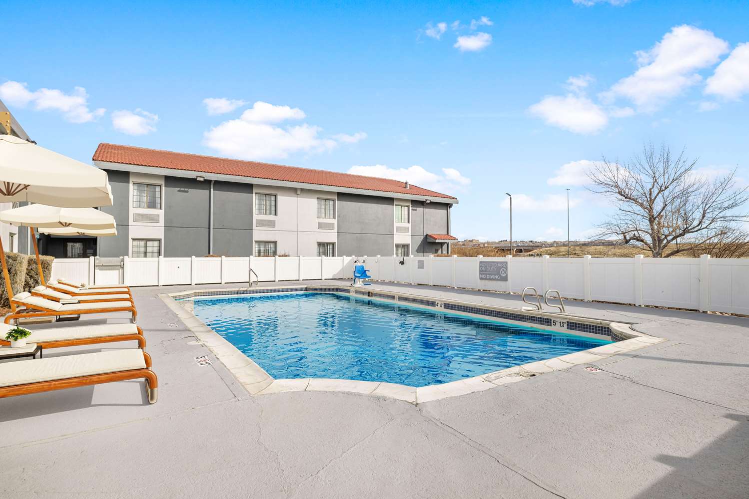 Фото Baymont by Wyndham Rock Springs