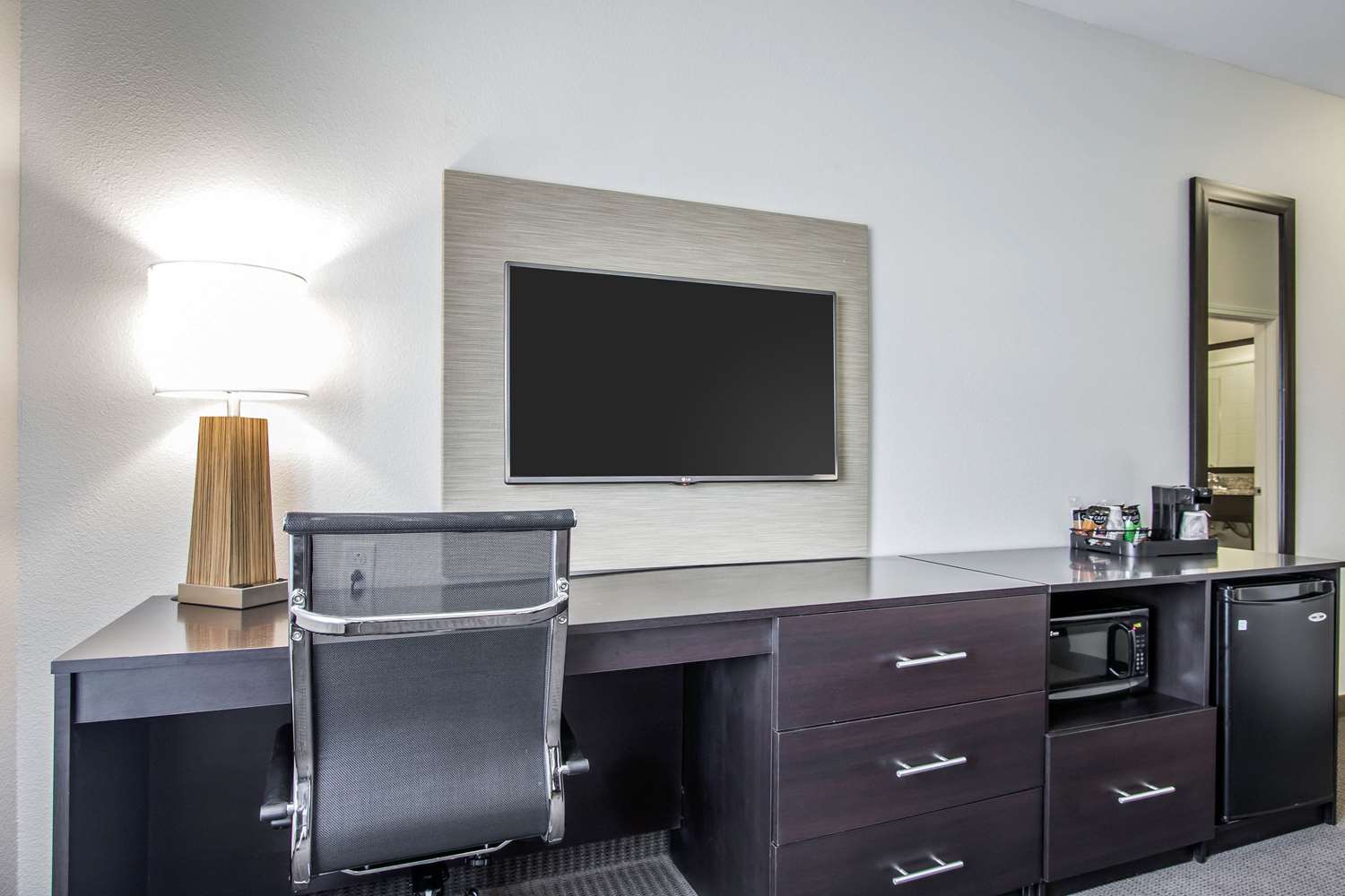 Фото Sleep Inn & Suites