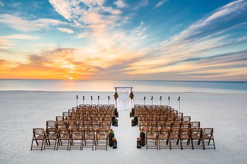 Внешний вид отеля Hilton Marco Island Beach Resort and SPA в Марко-Айленде, фото 3