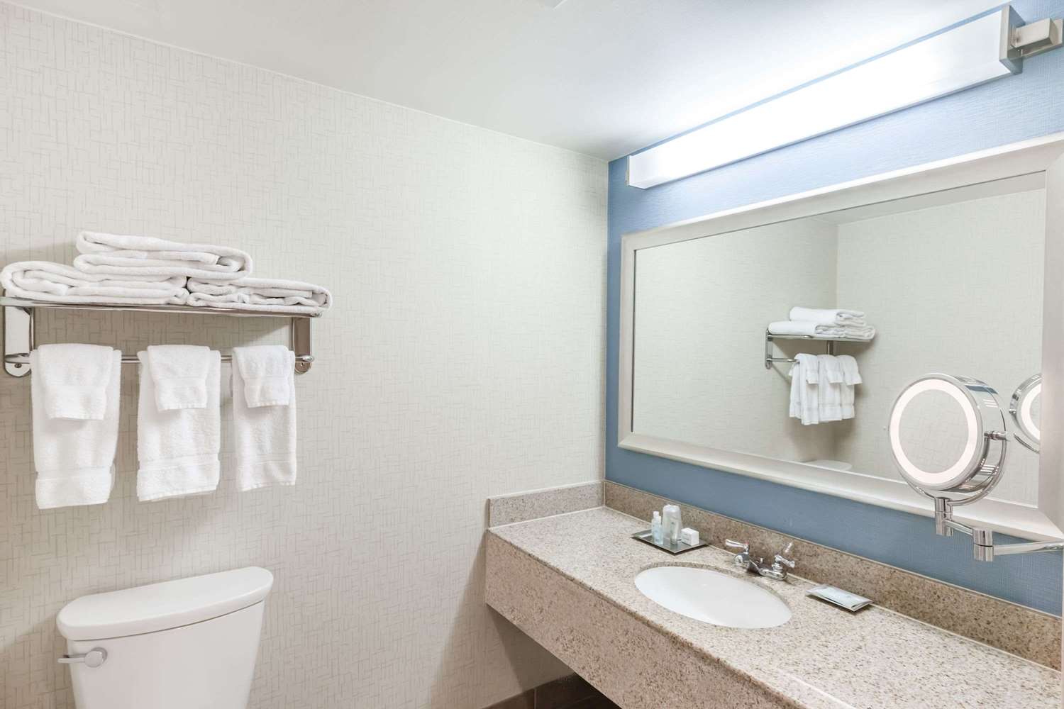 Фото Wyndham Pittsburgh University Center