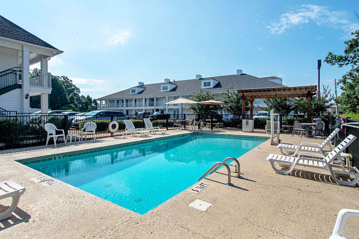 Фото Quality Inn LaGrange