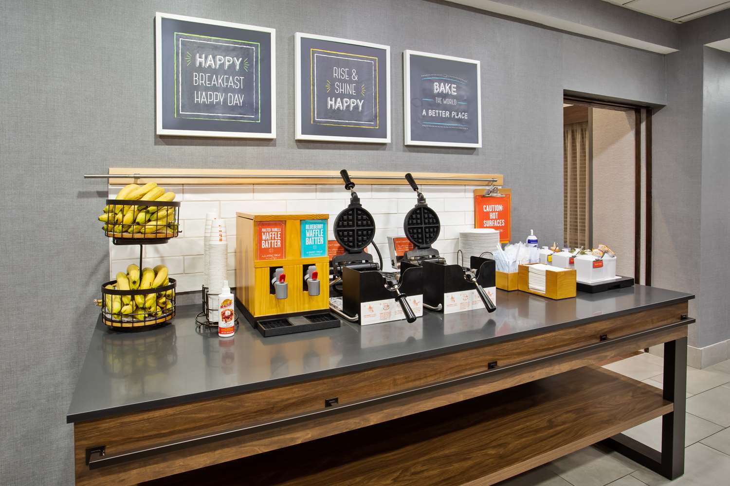 Фото Hampton Inn & Suites – Cape Coral/Fort Myers Area, Fl