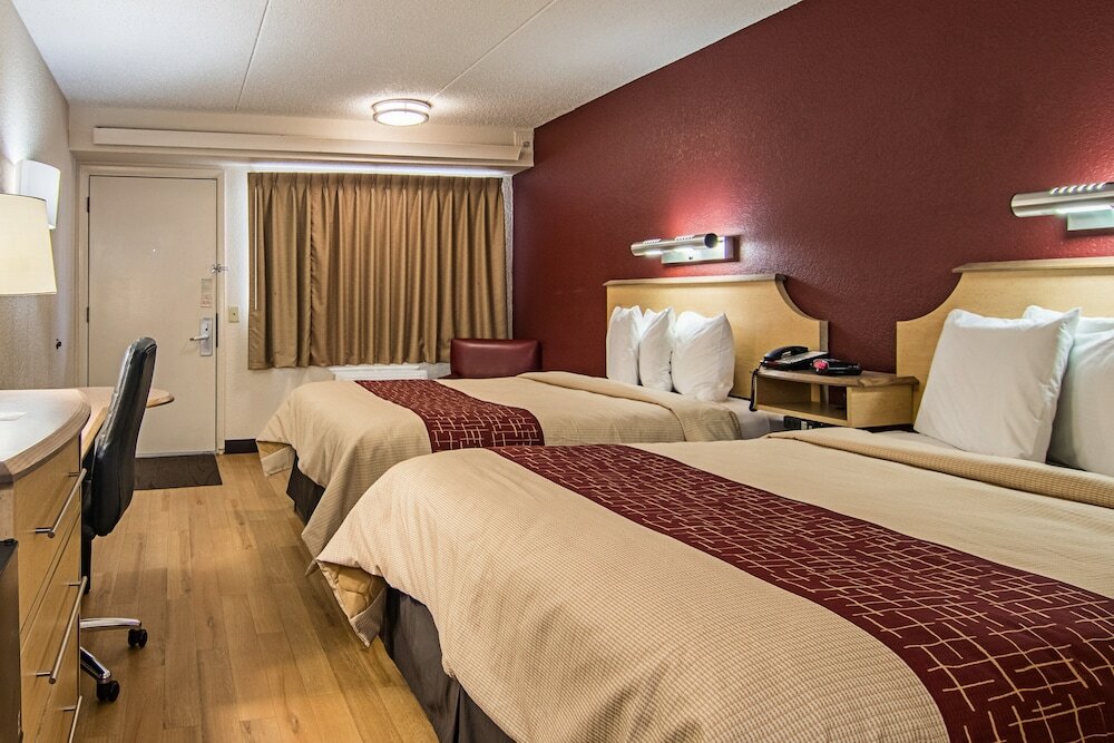 Фото Red Roof Inn Detroit - Southfield