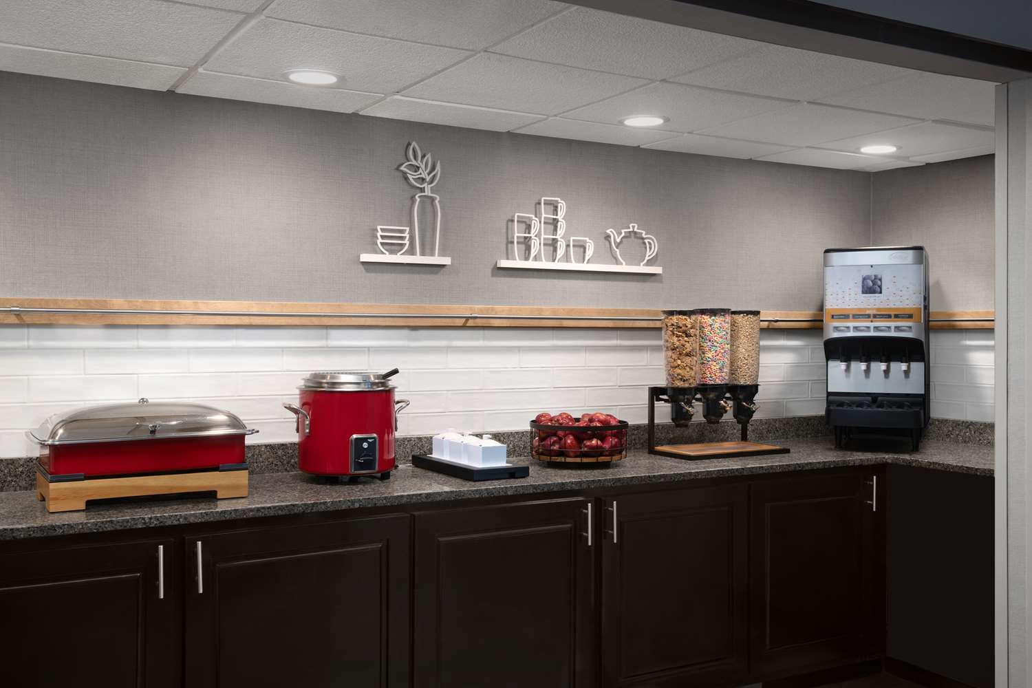 Фото Hampton Inn Russellville