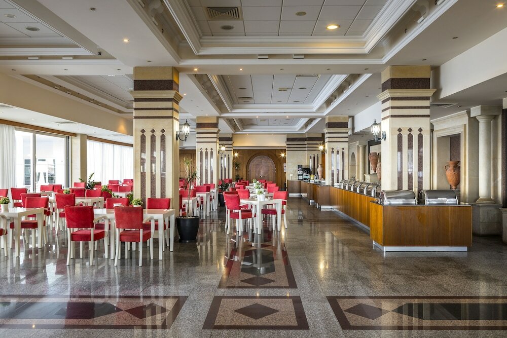 Фото Constantinos The Great Beach Hotel