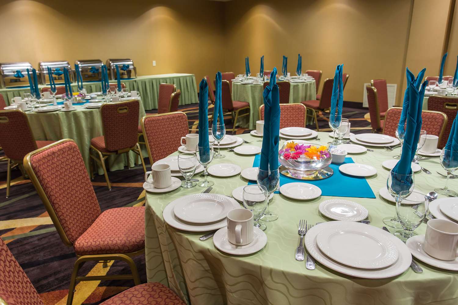 Фото Hilton Garden Inn San Mateo