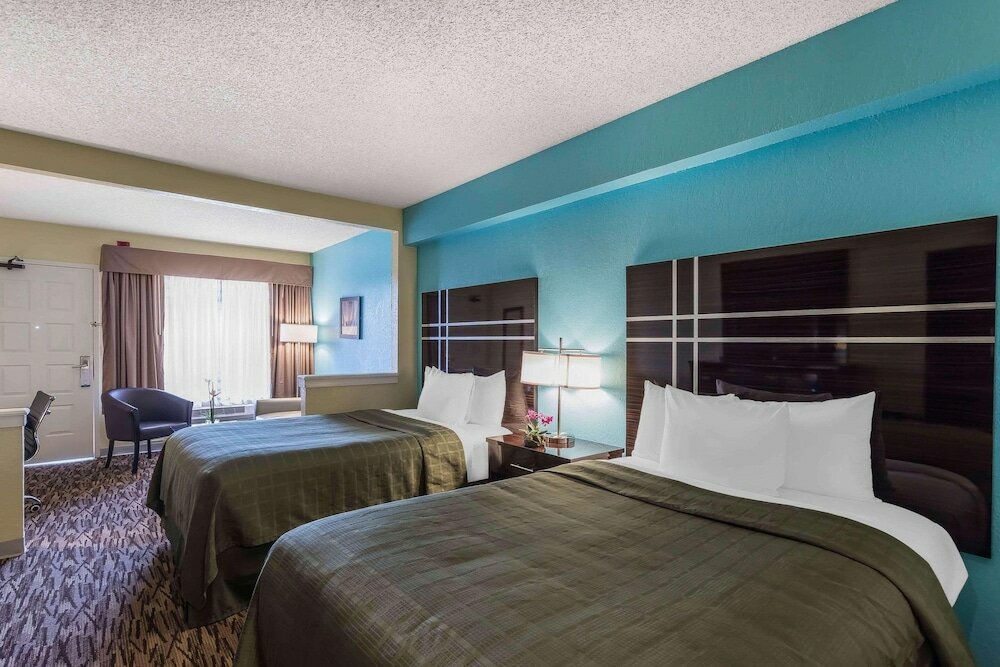 Фото Boca Suites Deerfield Beach