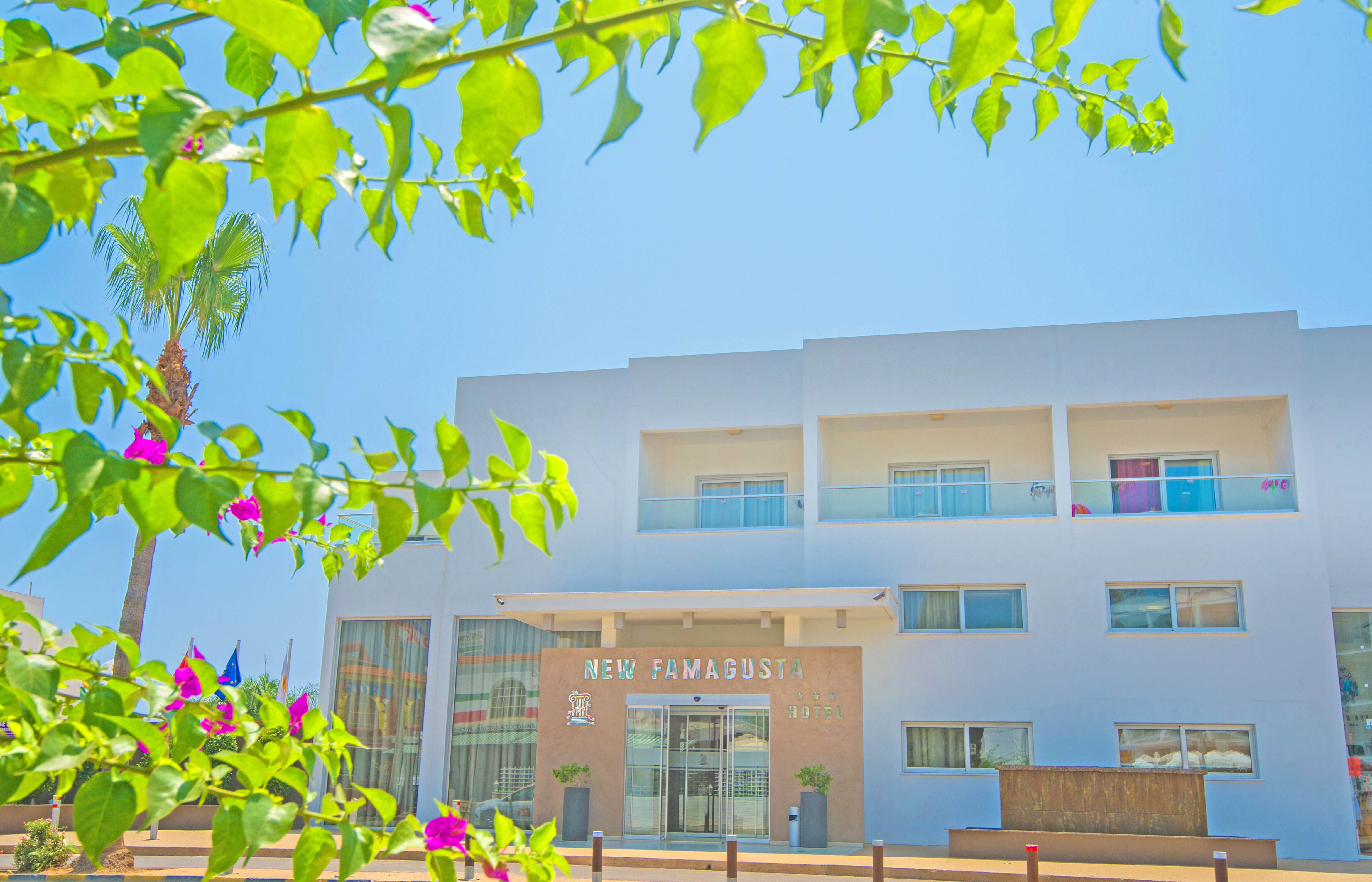 Фото New Famagusta Hotel