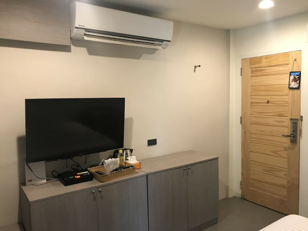 Фото Lazy Sunday Hostel