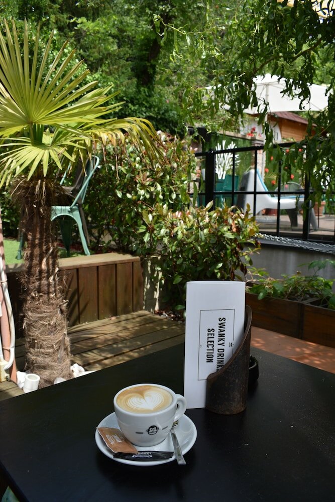 Фото Swanky Mint hostel