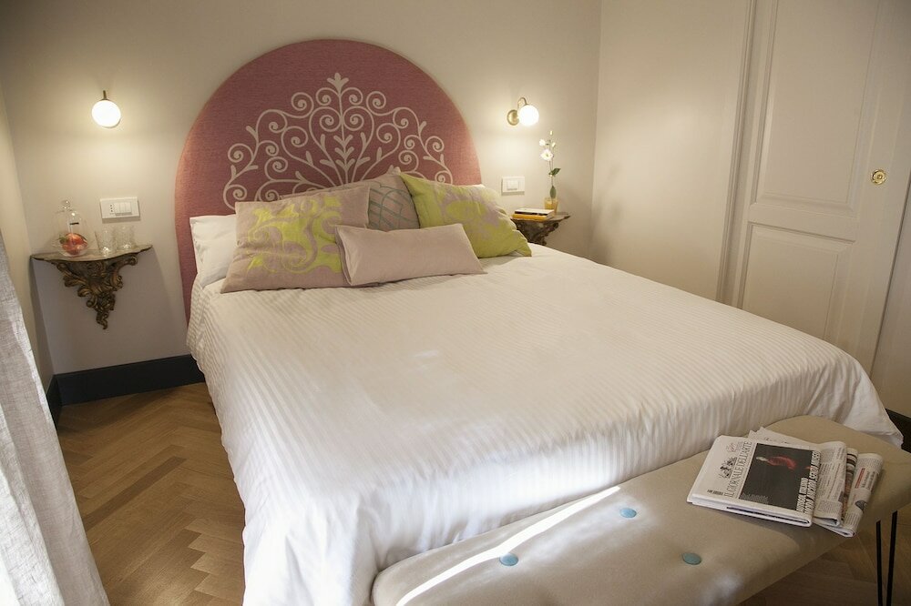 Фото Santa Monica Luxury Rooms