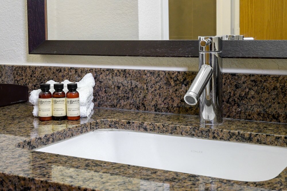 Фото Airtel Plaza Hotel