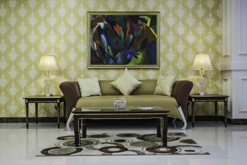 Фото Panoramic Hotel - Mall Road Lahore