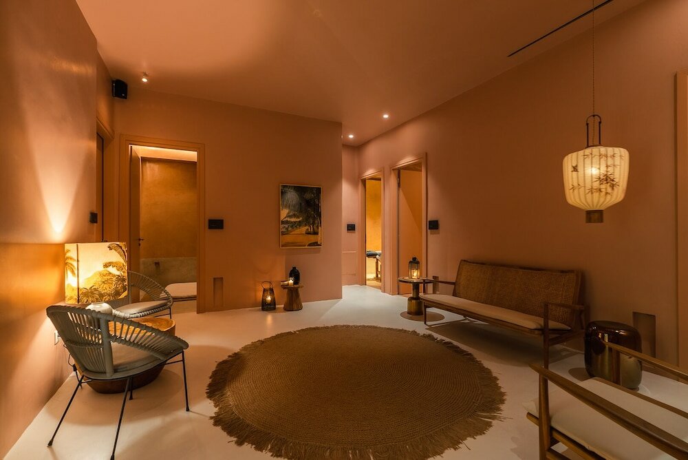 Фото Koukoumi Vegan Boutique Hotel