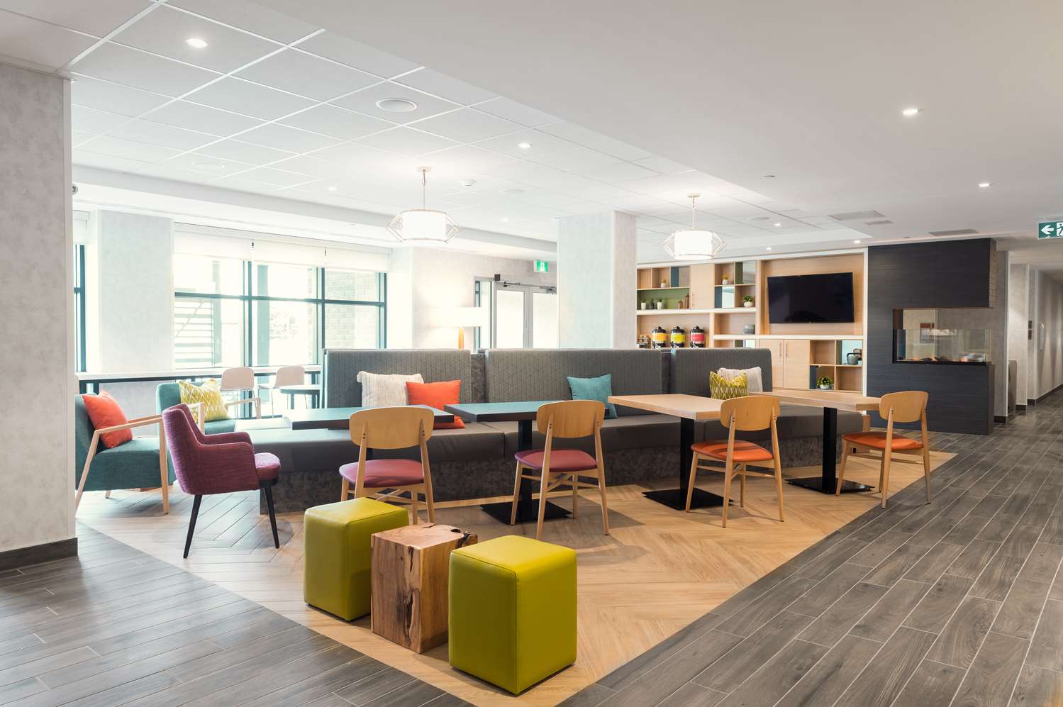 Фото Home2 Suites by Hilton Quebec City