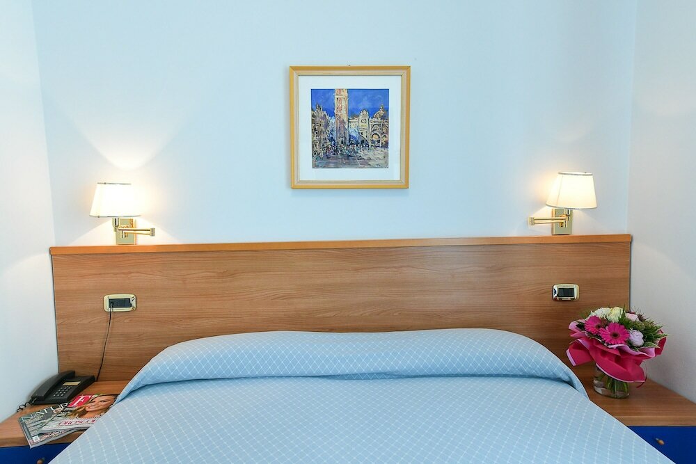 Фото Hotel Souvenir