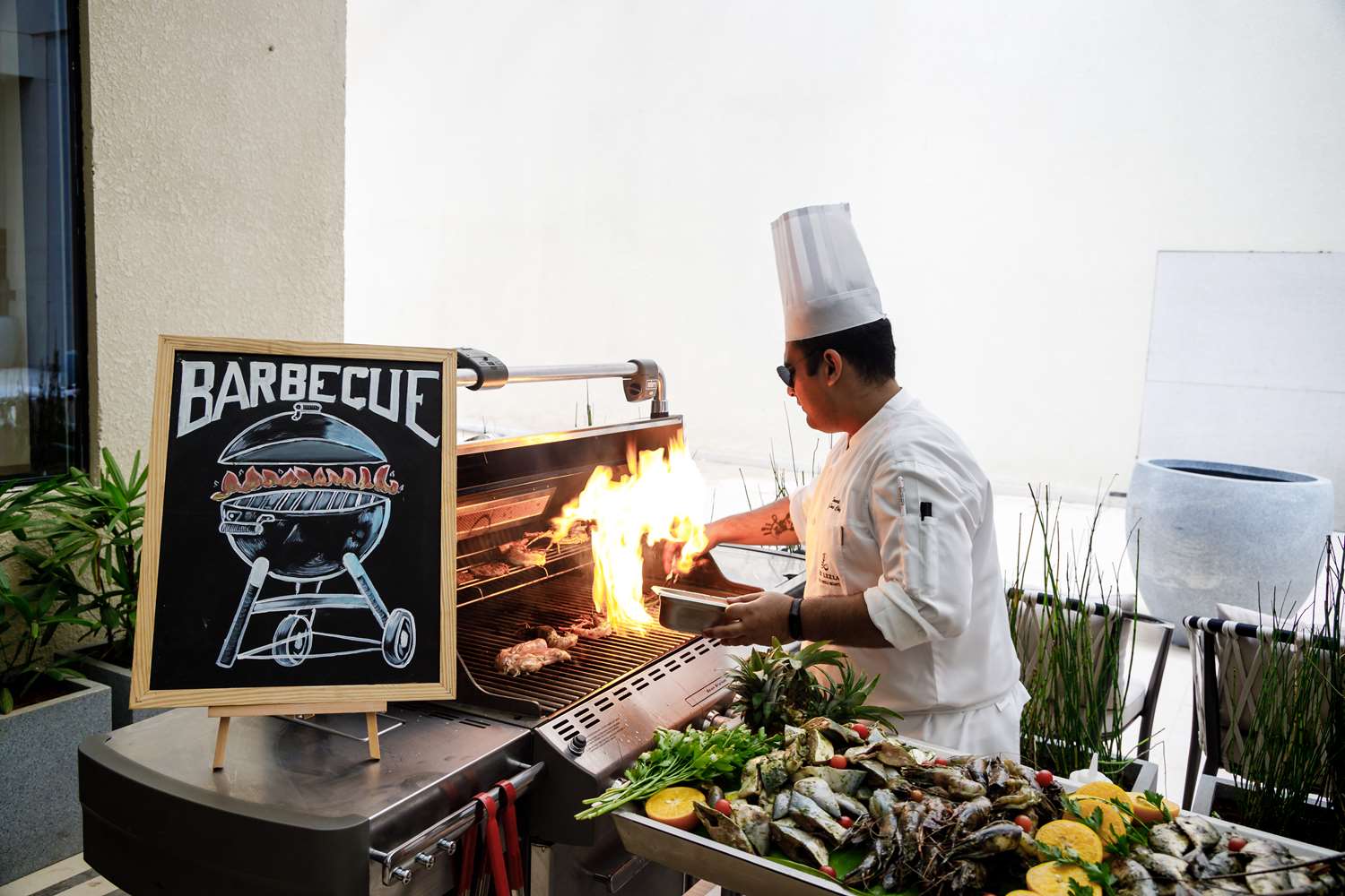 Фото The Leela Bhartiya City Bengaluru