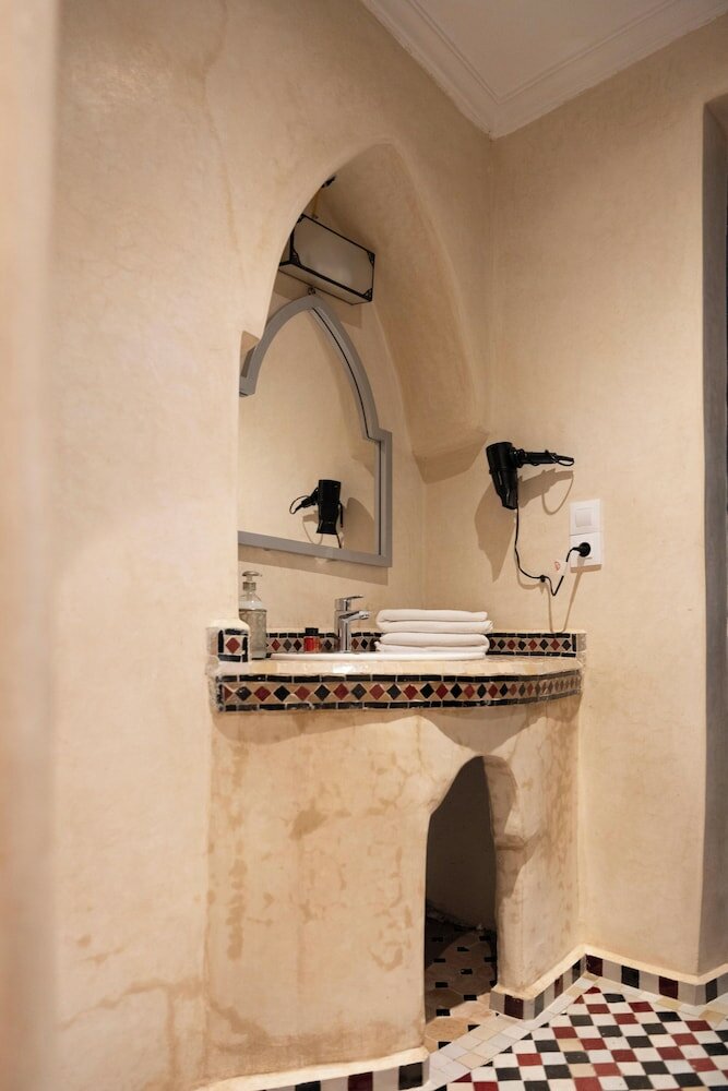 Фото The Central House Marrakech Medina - Hostel