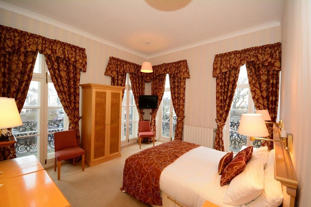 Фото The Crescent Hotel