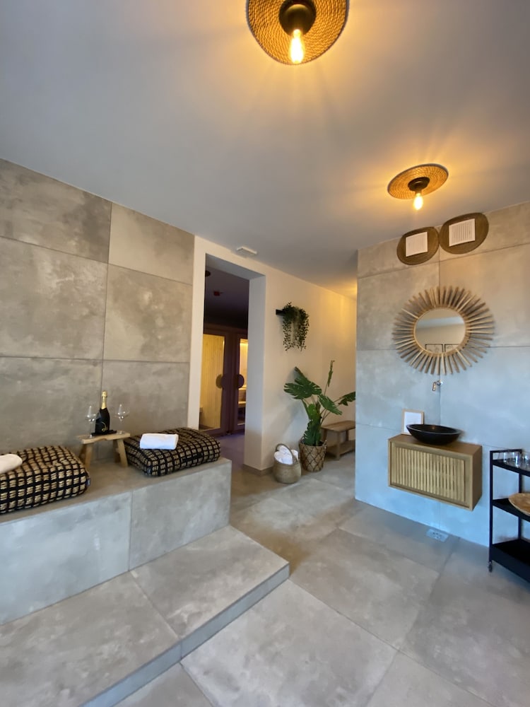 Фото Sibon Wine & SPA Resort Jeruzalem