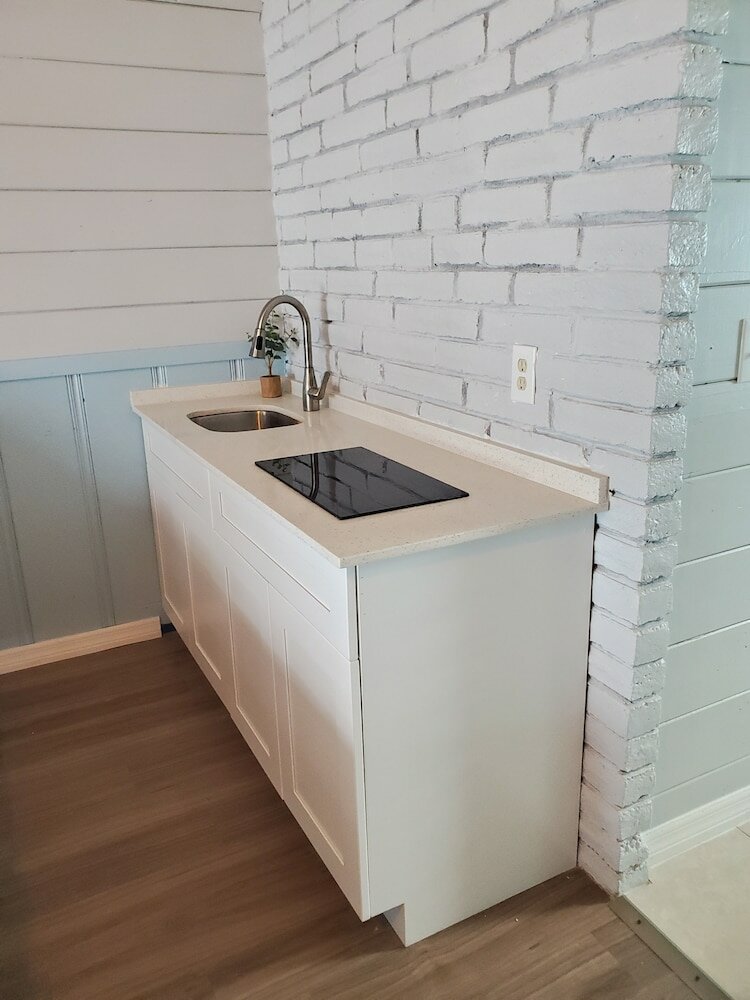 Фото Hollywood Gardens Inn & Suites