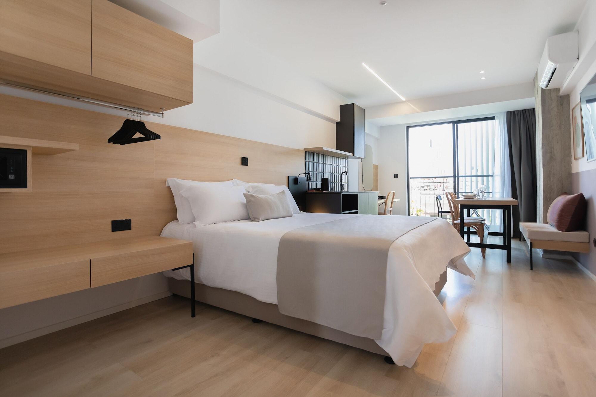 Фото Alinea Urban Saripolou Square